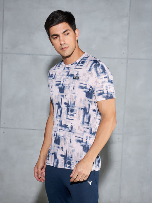Men Abstract Print Slim Fit Crew Neck T-shirt with TECHNO COOL+