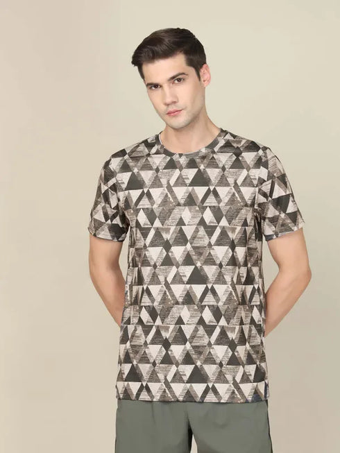 Men Abstract Print Slim Fit Crew Neck T-shirt with TECHNO COOL+
