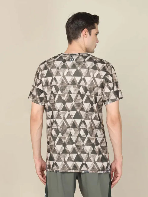 Men Abstract Print Slim Fit Crew Neck T-shirt with TECHNO COOL+