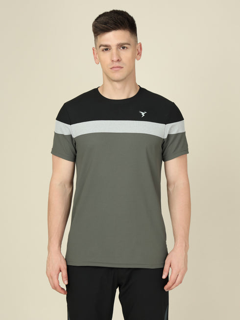 Men Colorblock Slim Fit Crew Neck T-shirt with MATPIQ