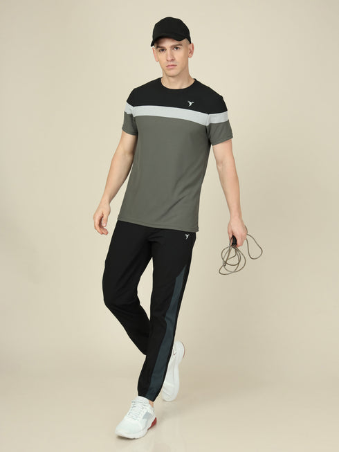 Men Colorblock Slim Fit Crew Neck T-shirt with MATPIQ