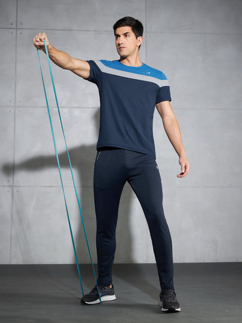 Men Colorblock Slim Fit Crew Neck T-shirt with MATPIQ