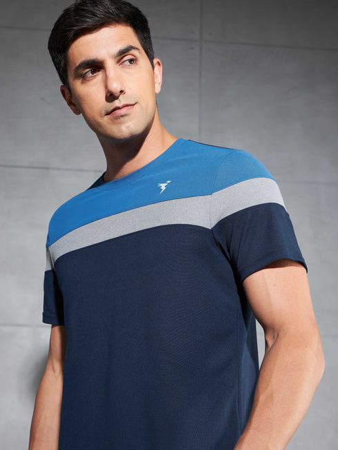 Men Colorblock Slim Fit Crew Neck T-shirt with MATPIQ