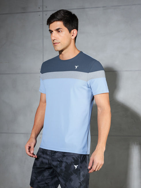 Men Colorblock Slim Fit Crew Neck T-shirt with MATPIQ