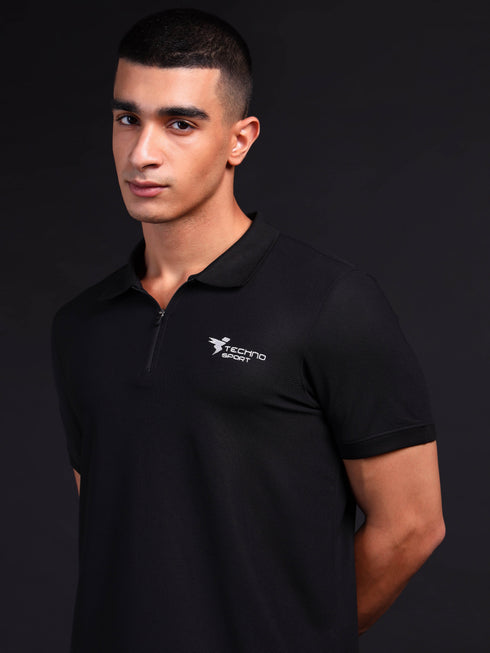 Men Solid Slim Fit Polo T-shirt with MATPIQ