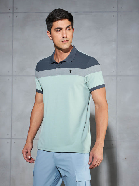Men Colorblock Slim Fit Polo T-shirt with MATPIQ