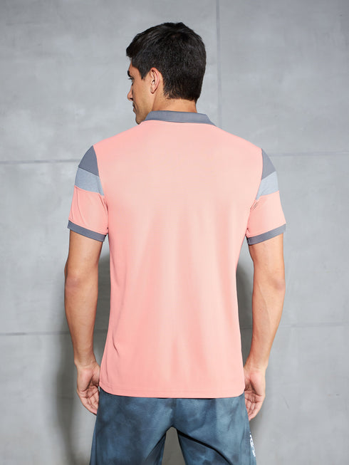 Men Colorblock Slim Fit Polo T-shirt with MATPIQ