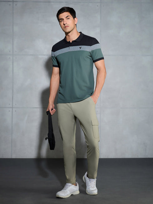 Men Colorblock Slim Fit Polo T-shirt with MATPIQ