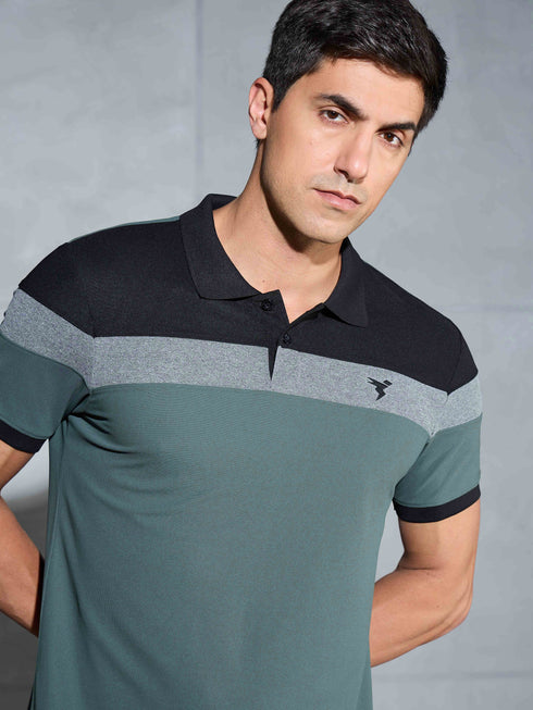 Men Colorblock Slim Fit Polo T-shirt with MATPIQ