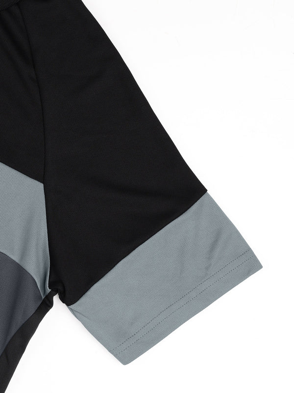 Men Colorblock Slim Fit Polo T-shirt with TECHNO COOL+