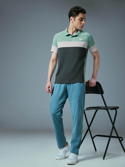 Men Colorblock Slim Fit Polo T-shirt with TECHNO COOL+