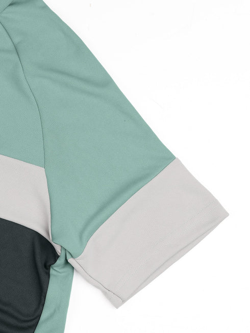 Men Colorblock Slim Fit Polo T-shirt with TECHNO COOL+