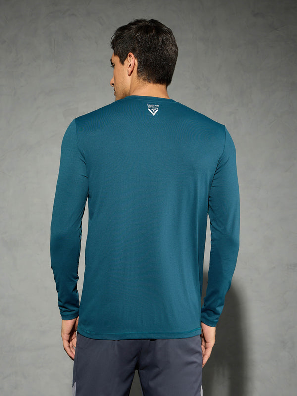 Men Solid Slim Fit Round Neck Sports T-shirt with COTFLEX