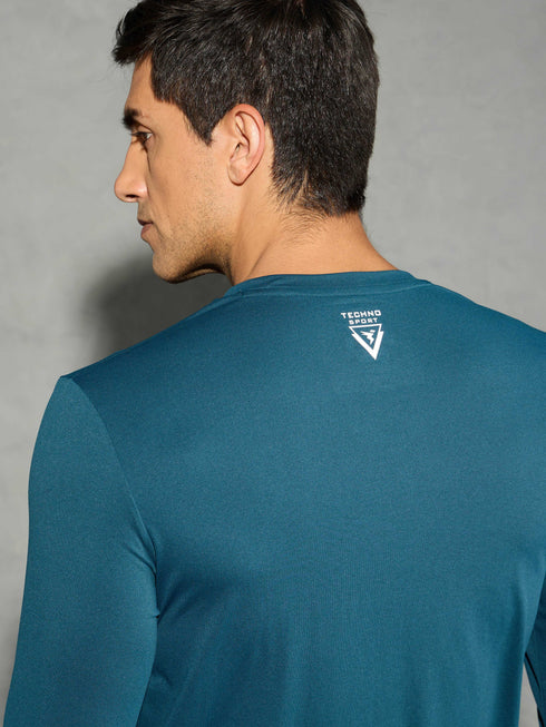 Men Solid Slim Fit Round Neck Sports T-shirt with COTFLEX