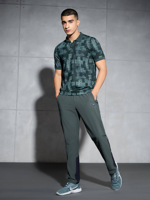 Men Printed Slim Fit Polo T-shirt with MATPIQ