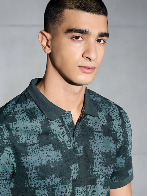 Men Printed Slim Fit Polo T-shirt with MATPIQ