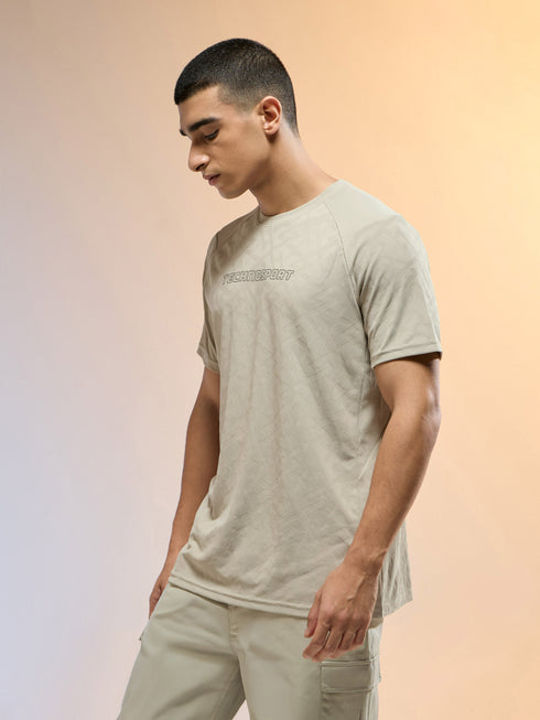 Men Jacquard Slim Fit Round Neck Sports T-shirt with MATPIQ