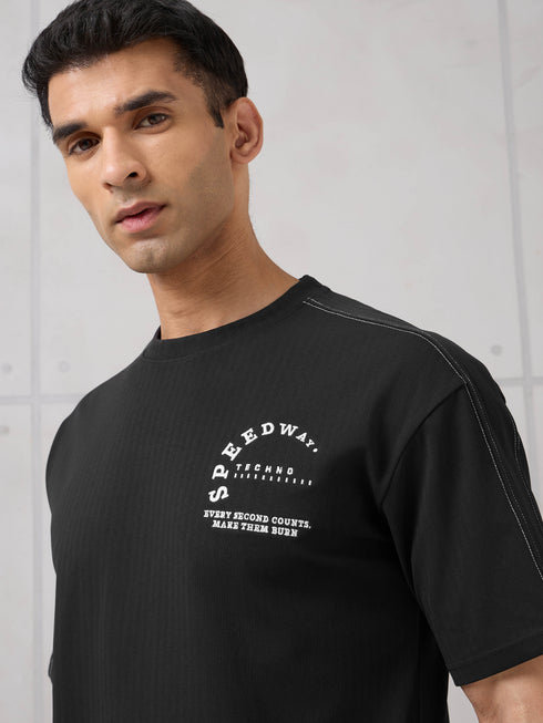 Men Round Neck Self Design Active Out Regular Fit T-Shirt with ELASTOPLUS