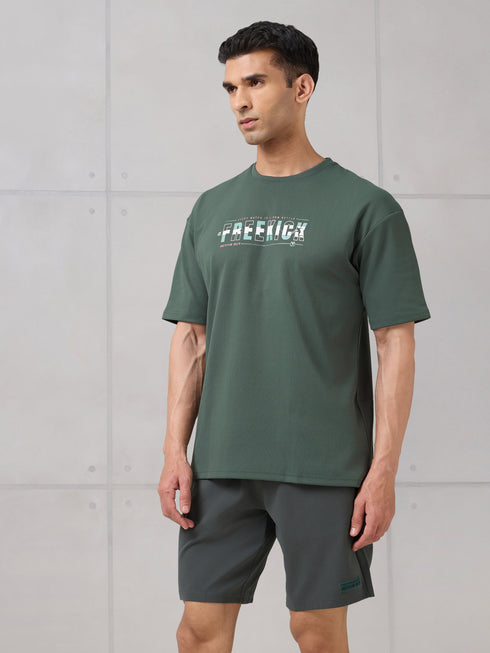 Men Round Neck Typography Printed Active Out Slim Fit T-Shirt with ELASTOPLUS