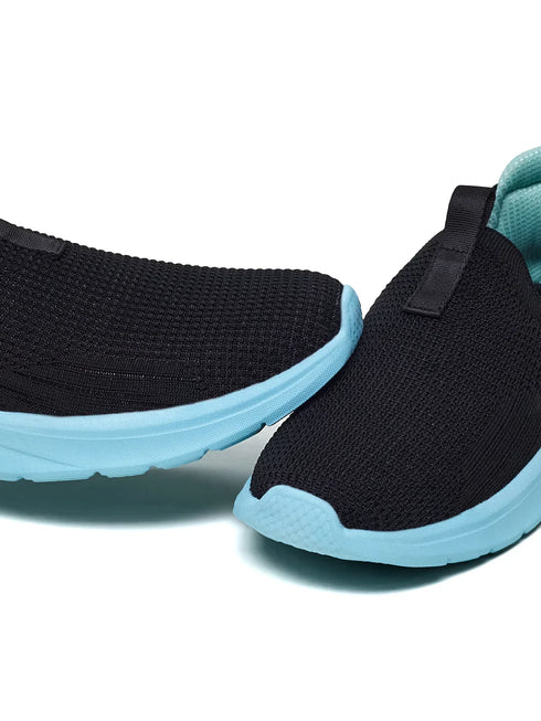 PLUZZ Black Women's Walking Shoes