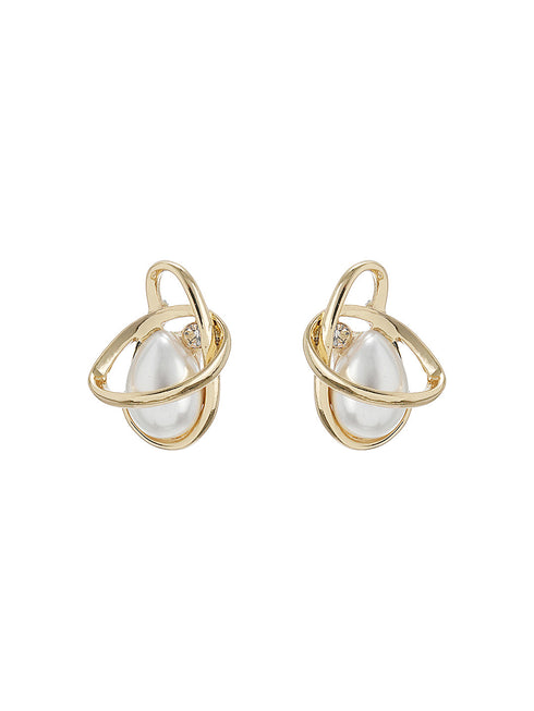 Elegant Pearl Pendant with Modern Gold-Tone Design