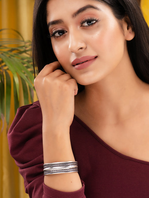 Oxidised Silver Toned Kada Bracelet
