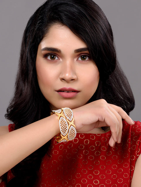 Set of 2 Dual Gold Plated Modern Blend Hand Crafted Bangles Set