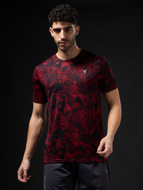 Men Abstract Print Slim Fit Crew Neck T-shirt with TECHNO COOL+