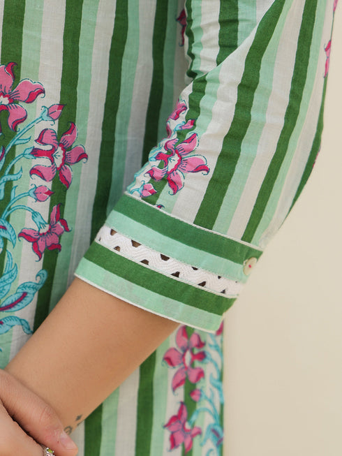 Women Floral Printed A-Line Cotton Top
