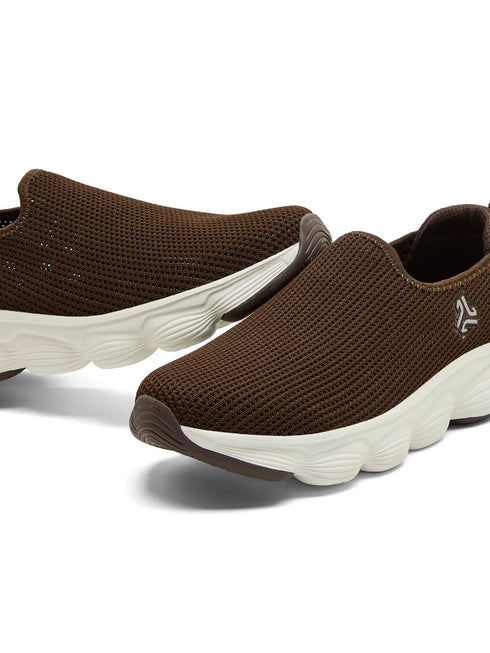 STRIVE Brown Men's Walking Shoes