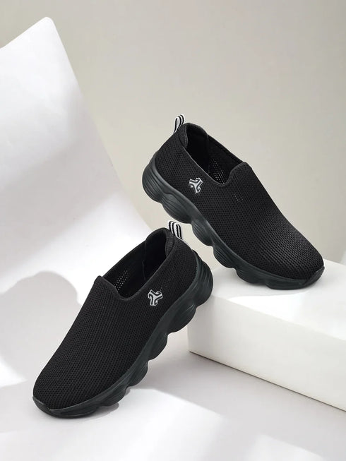 STRIVE Black Men's Walking Shoes