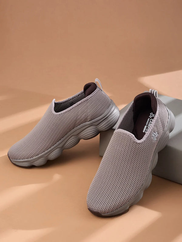 STRIVE Brown Men's Walking Shoes