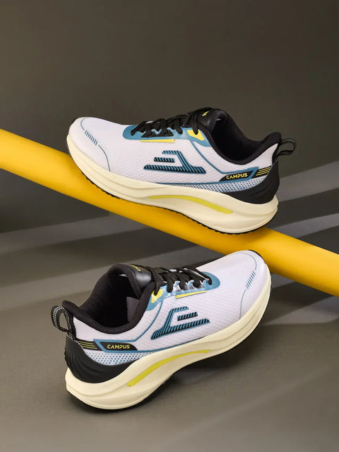 STRUT White Men's Running Shoes