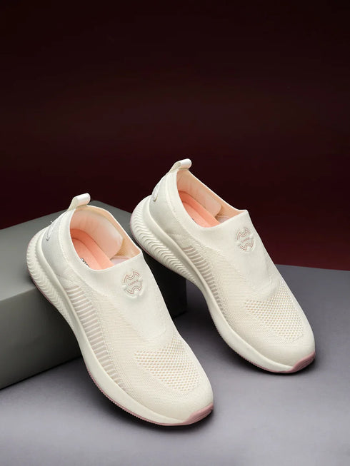 SUAVE Off White Women's Walking Shoes