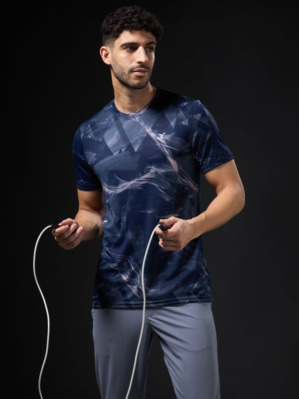 Men Abstract Print Slim Fit Crew Neck T-shirt with TECHNO COOL+