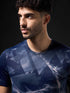 Men Abstract Print Slim Fit Crew Neck T-shirt with TECHNO COOL+