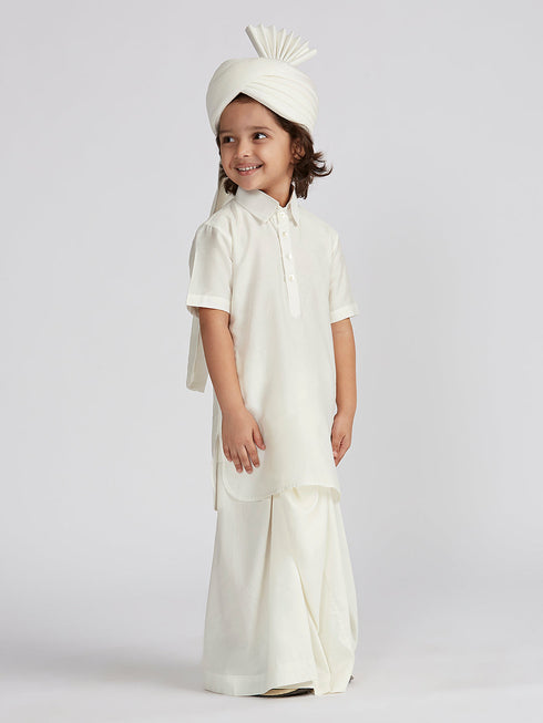 Boy's' White Viscose Kurta Lungi And Safa Set
