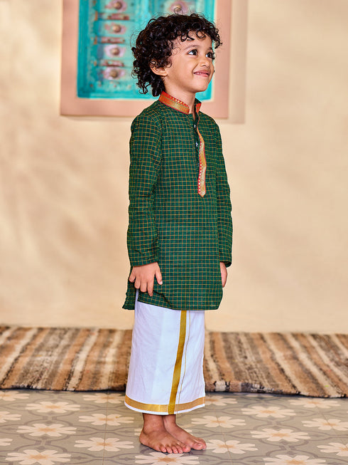 Infant Boy's' Green And White Cotton Blend Kurta And Mundu Set