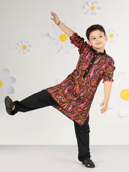 Boy's Black Kurta Pyjama Set With Paisley Print