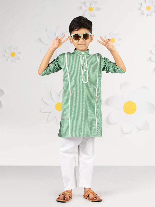 Boy's Green Kurta Pyjama Set With Kantha Work