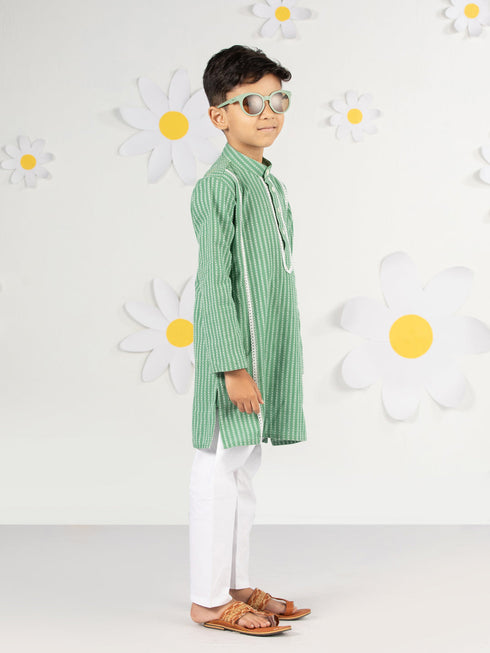 Boy's Green Kurta Pyjama Set With Kantha Work