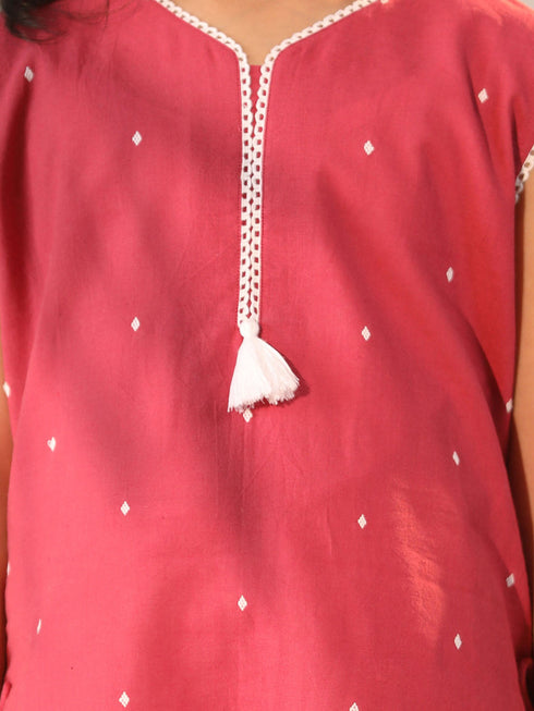 Girl's' Pink Kurta Leggings Set