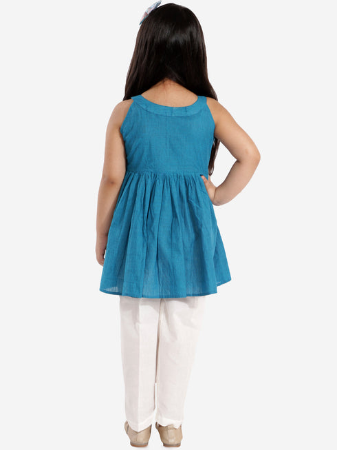 Girl's' Handloom Cotton Kurta And Straight Pant Set