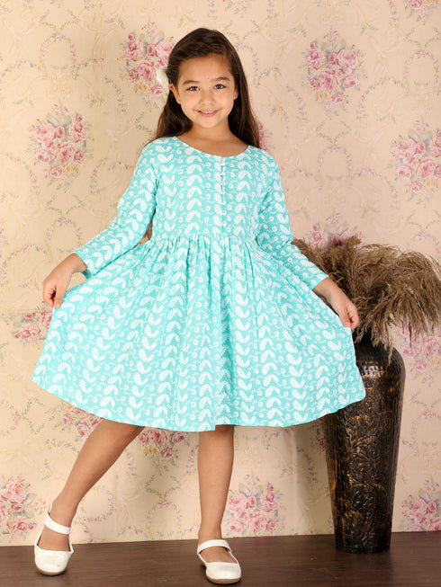Girl's Green Pure Cotton Chikankari Kurta