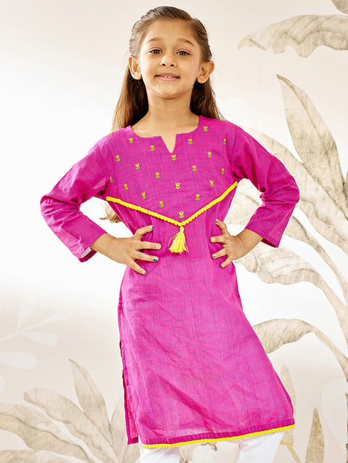 Girl's Purple Cotton Kurta With Thread Embroidery