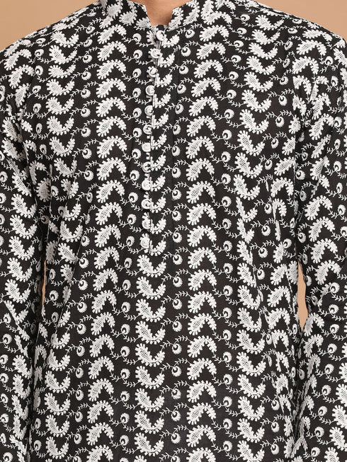 Men Black Pure Cotton Chikankari Kurta