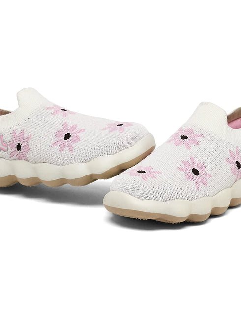 VELTO K White Kids Walking Shoes