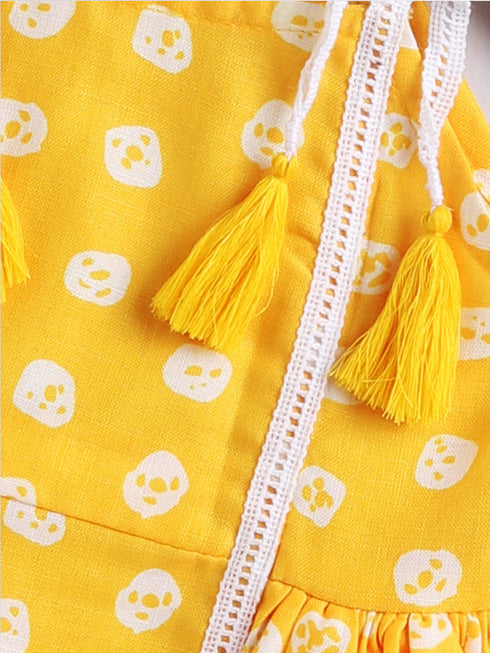 Girl's' Yellow Kurta And Dhoti Pant Set