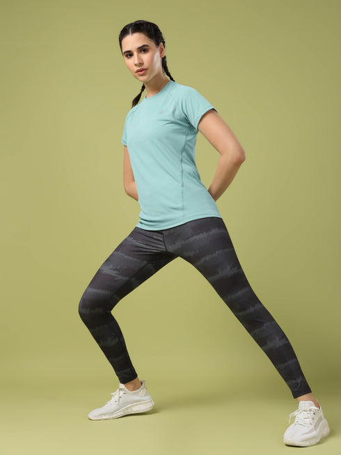Women Solid Slim Fit Crew Neck T-shirt with TECHNO COOL
