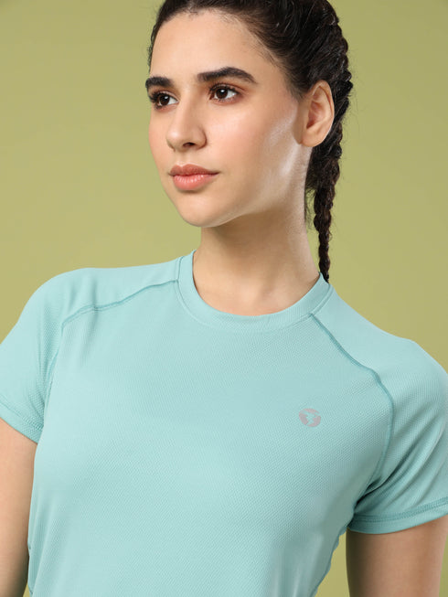 Women Solid Slim Fit Crew Neck T-shirt with TECHNO COOL